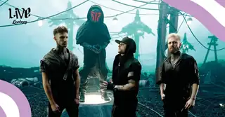 Smash Into Pieces