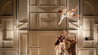 Cirque Le Roux - Entre Chiens et Louves