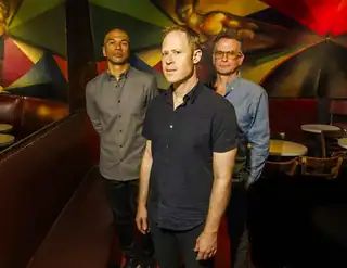 Bill Stewart ft. Walter Smith III and Larry Grenadier (US)