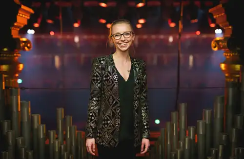 Anna Lapwood esittää Max Richteria