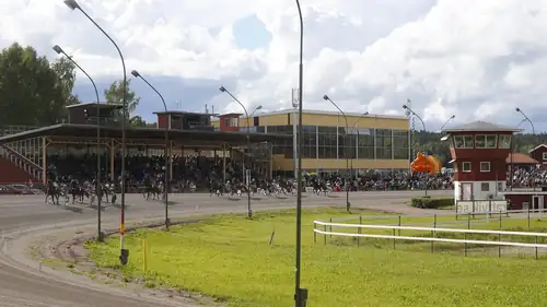 Måndagstrav med Henning Mårthans Minne