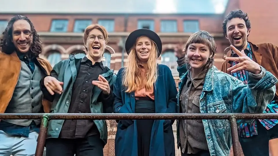 Leading Edge - Folkpop på Slottet — Tomarps Kungsgård, Kvidinge