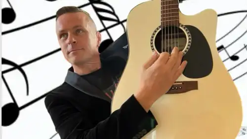 Kesäillan musiikki ja tuli