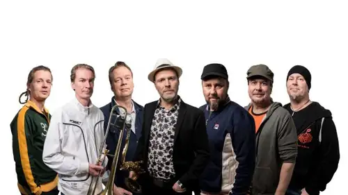 Kalle Baah + support
