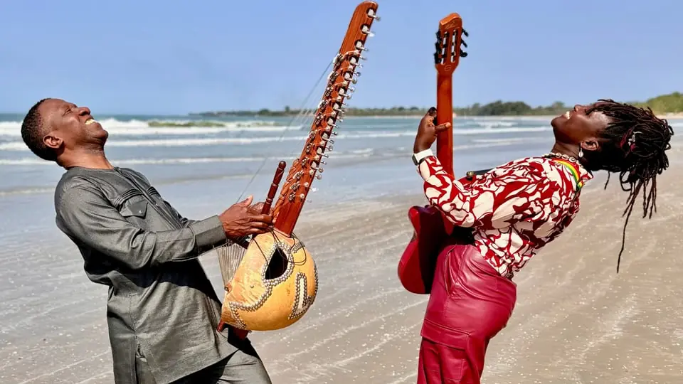 Lamine Cissokho & Mariaa Siga — Carlas Cafe, Näsby