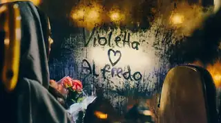 Violetta Takes the Bus