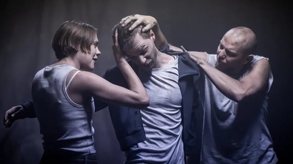 Ett Sargat Hjärta - September 16 — Eskilstuna Teater, stora scen, Eskilstuna