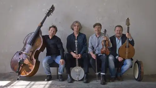 Quilty - kesäkonsertti Holmbergilla
