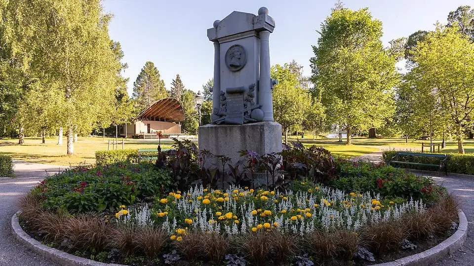 Экскурсия по паркам Венортс и Дёбельн — Vänortsparken, Umeå