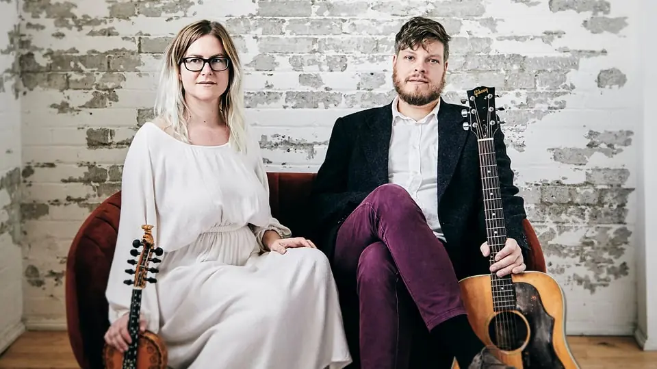 Elise & Adam (Canada) — Kärrboda gård - Stora ladan, Nyköping