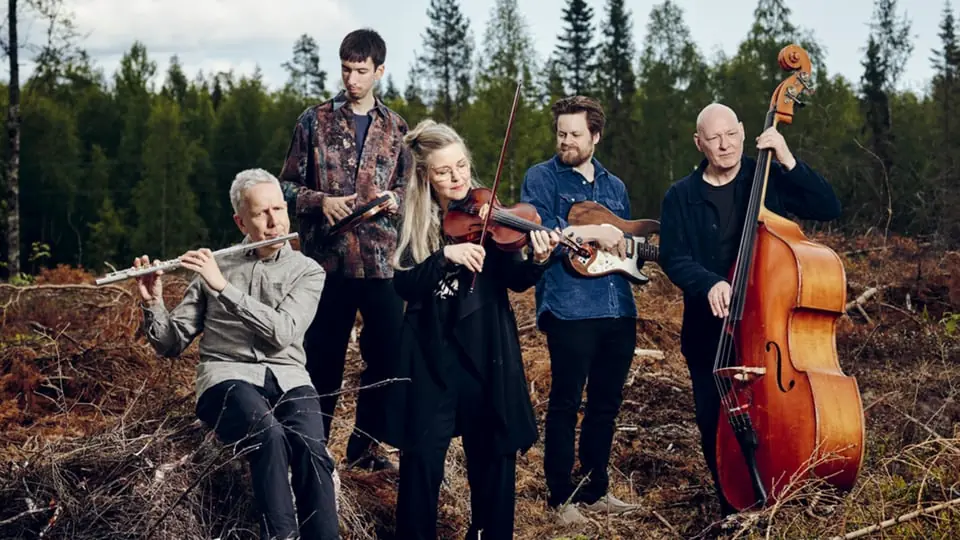 Framåt Alltid Framåt — Vävenscenen, Umeå