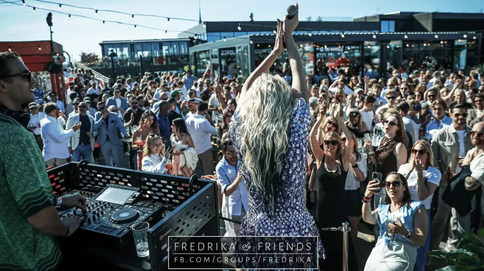 LUS på SUS - Fredrika & Friends päiväjuhla SUS:lla — Stockholm Under Stjärnorna, Tukholma