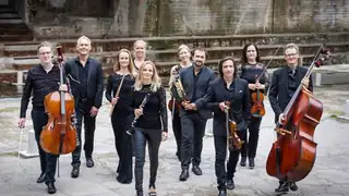 Ensemble Mutatis