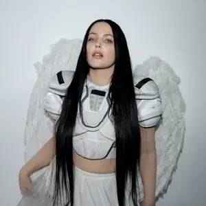 Miriam Bryant — Götaplatsen, Gothenburg