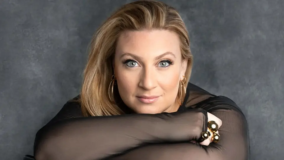 Concert - Sarah Dawn Finer — FORUM Örkelljunga, ÖRKELLJUNGA