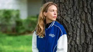 Hur kan du komma så nära? Samtal med Annika Norlin