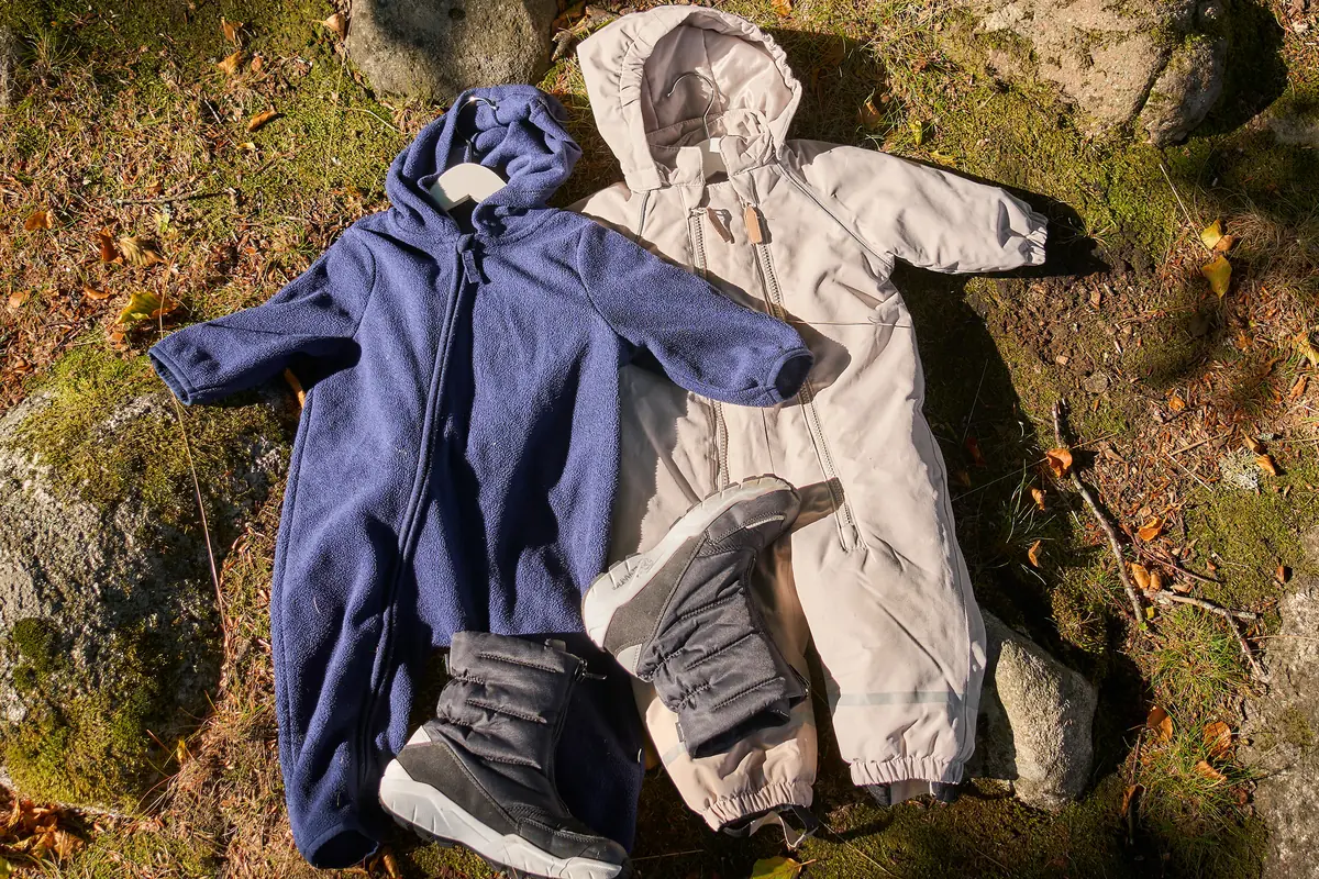 Wanted: Winter Shoes and Overalls — Aktivitetshuset, Älmhult