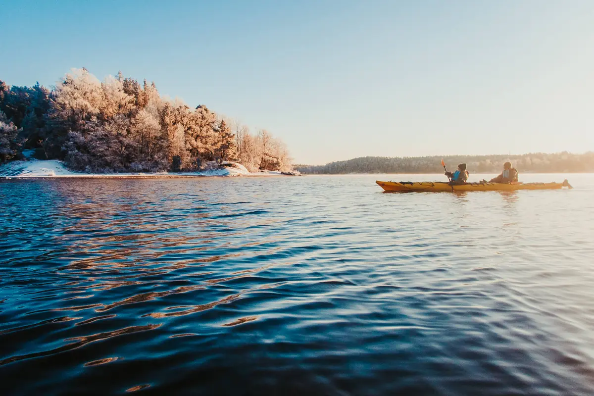 Autumn Kayaking, Fika & Warm Sauna — Skärgårdens Kanotcenter, Vaxholm